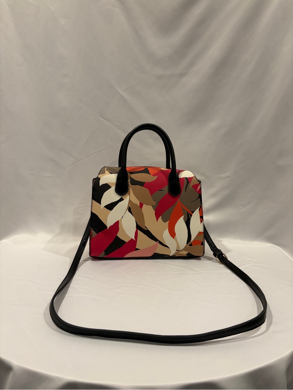 A New Day Multicolor Leaf Purse